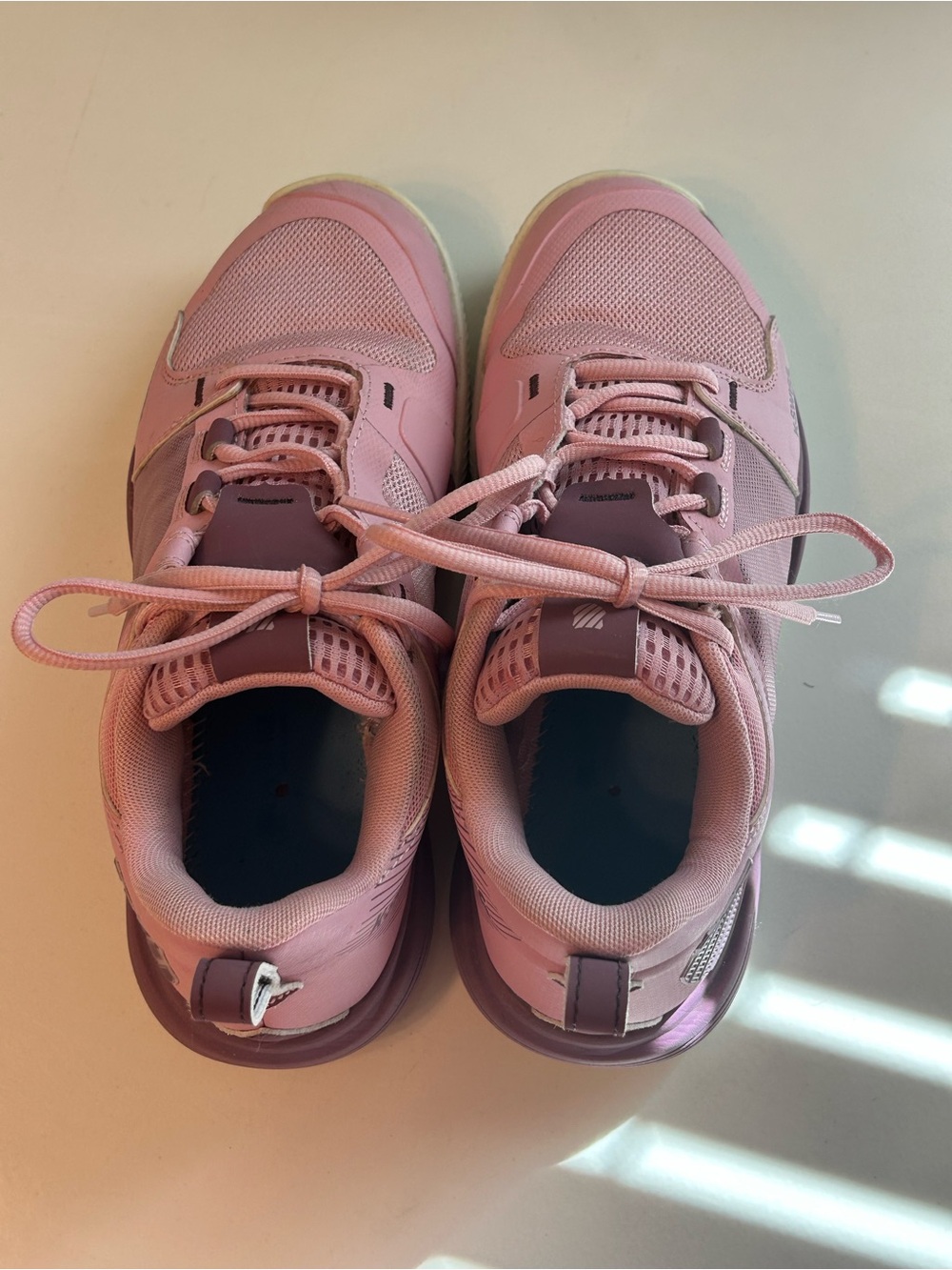 K-Swiss Women's Cameo Pink Ultrashot Sneakers 7.5